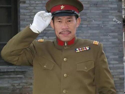 演员陆鹏生活照图片,揭秘明星私下的真实风采